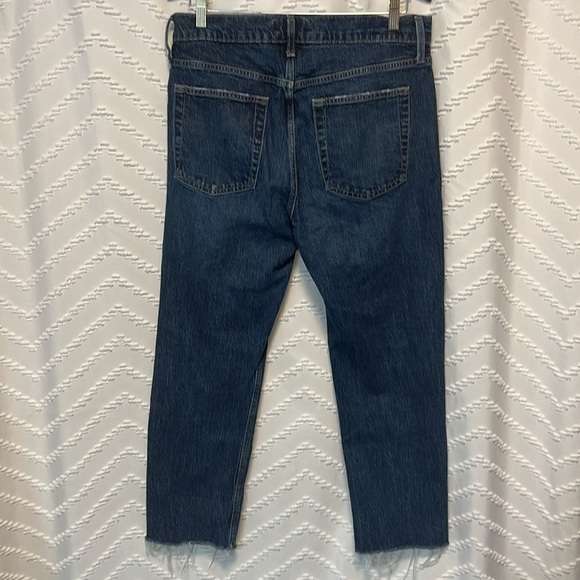 GAP Womens High Rise Cheeky Straight Jeans in Dark Stillwell 32 Reg Raw Hem - Picture 3 of 9